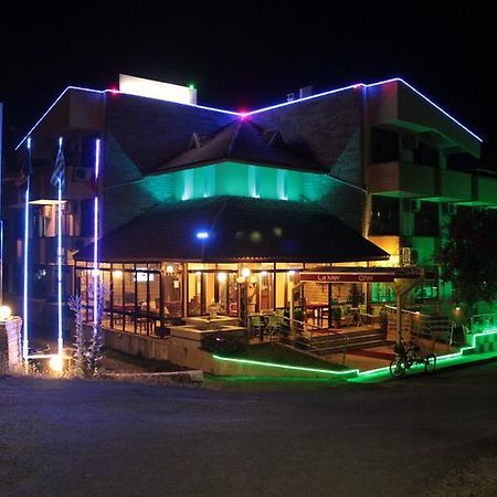 Otel La Mer Akcay Едремит Екстериор снимка