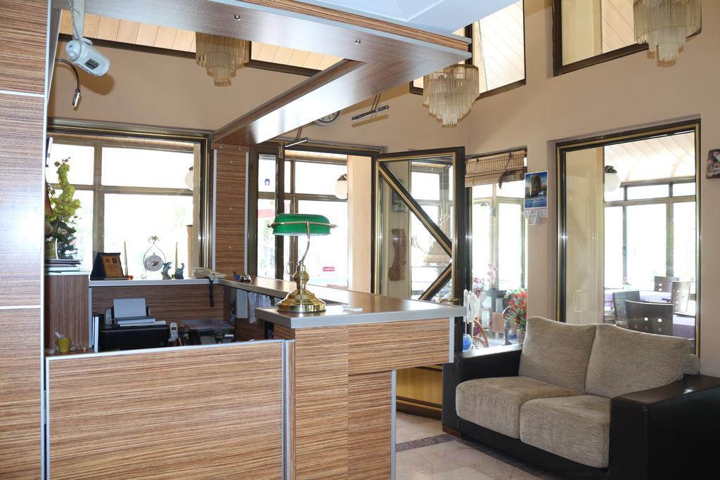 Otel La Mer Akcay Едремит Екстериор снимка
